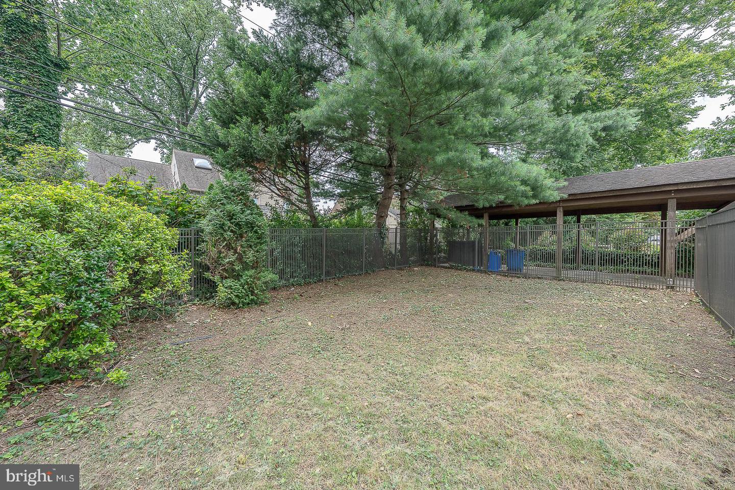 1216 Lindale Ave Property Photo 71