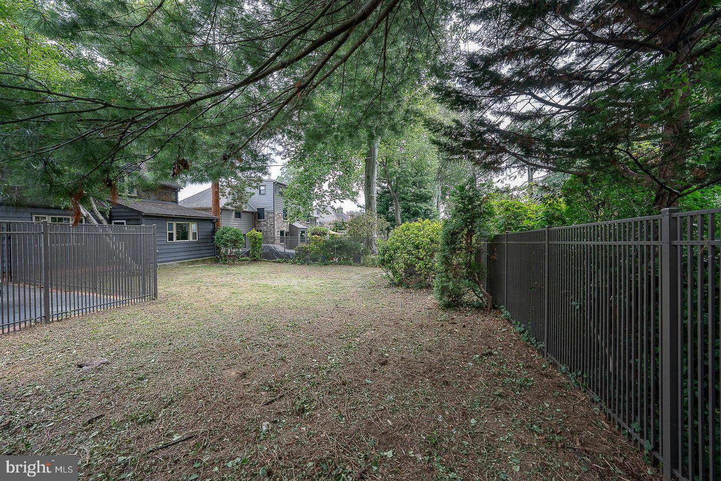 1216 Lindale Ave Property Photo 72