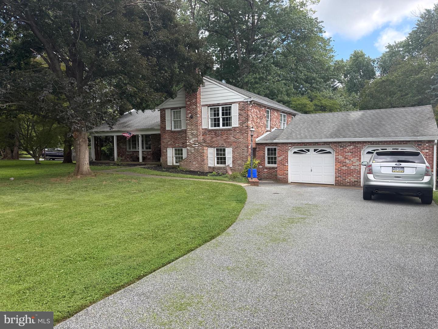 247 Yarmouth Ln Property Photo 1