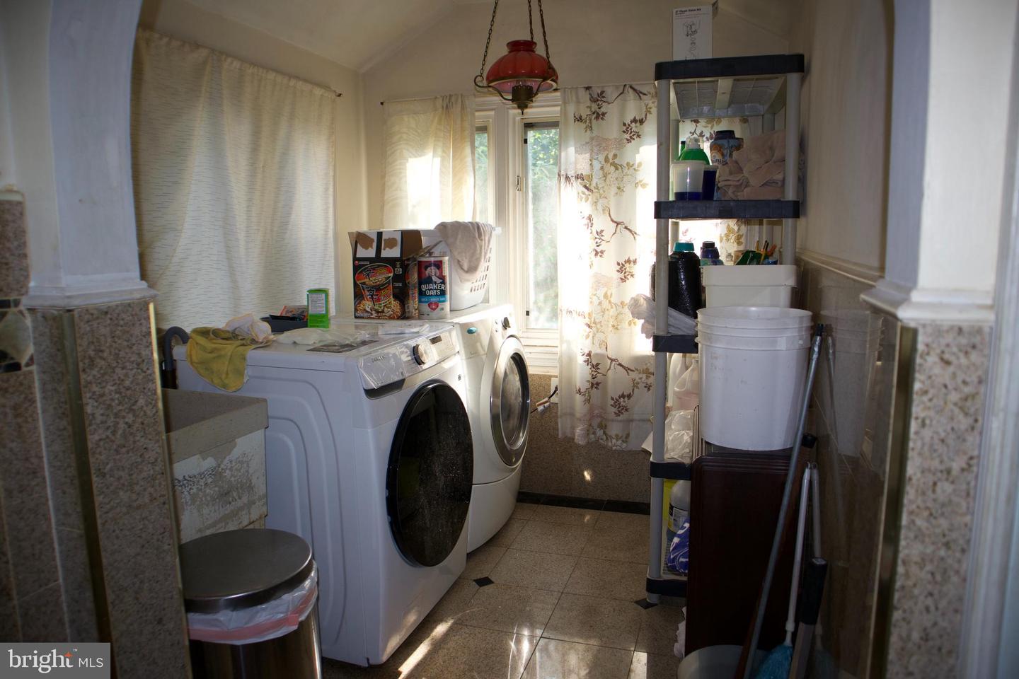 514 Beverly Blvd Property Photo 12