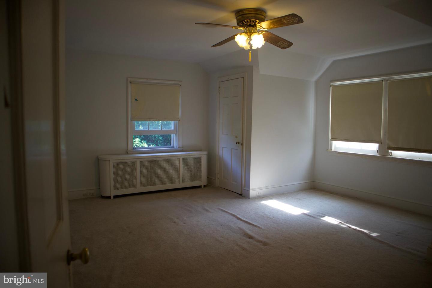 514 Beverly Blvd Property Photo 20