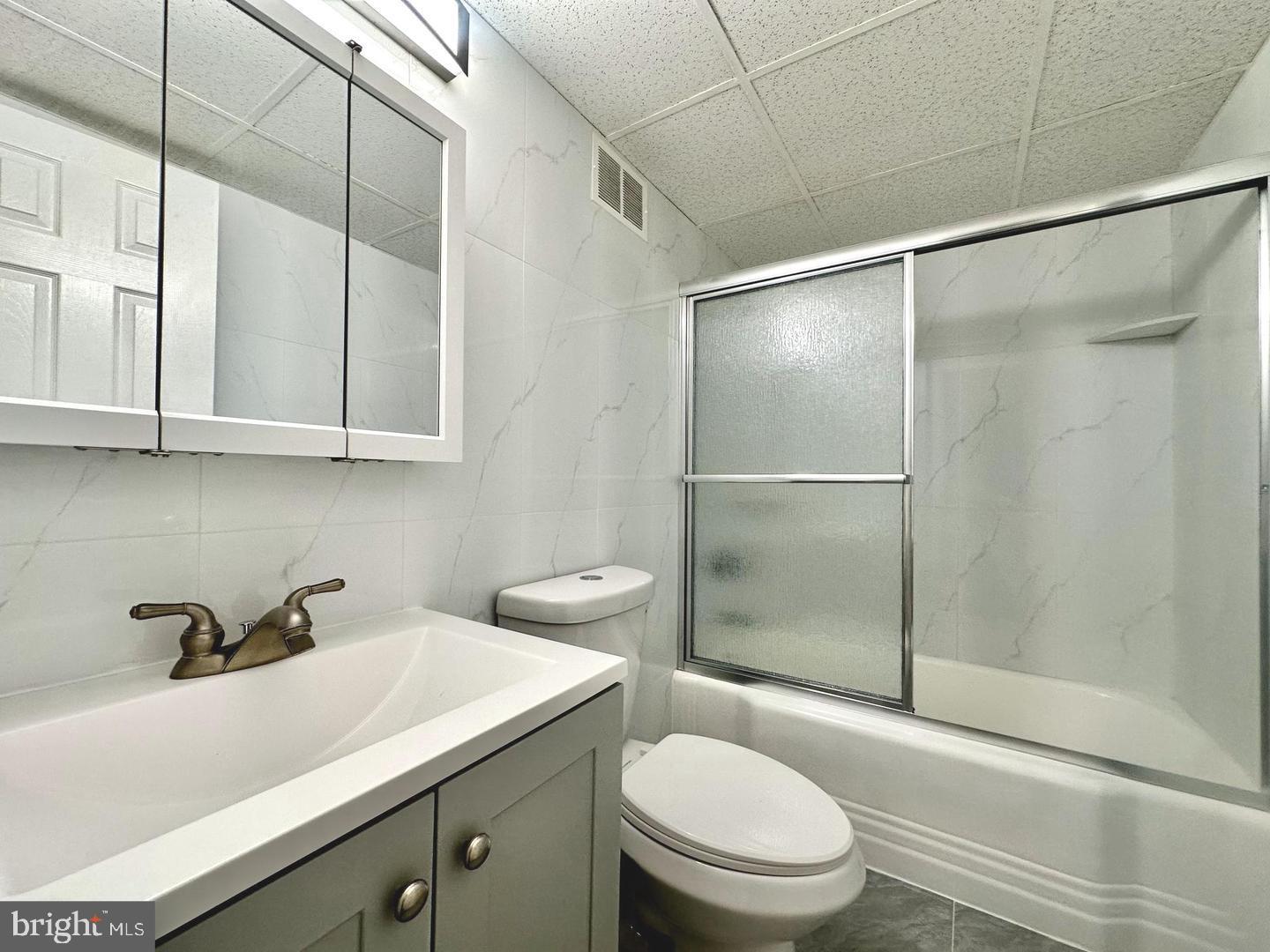 1030 E Lancaster Ave #105 Property Photo 27