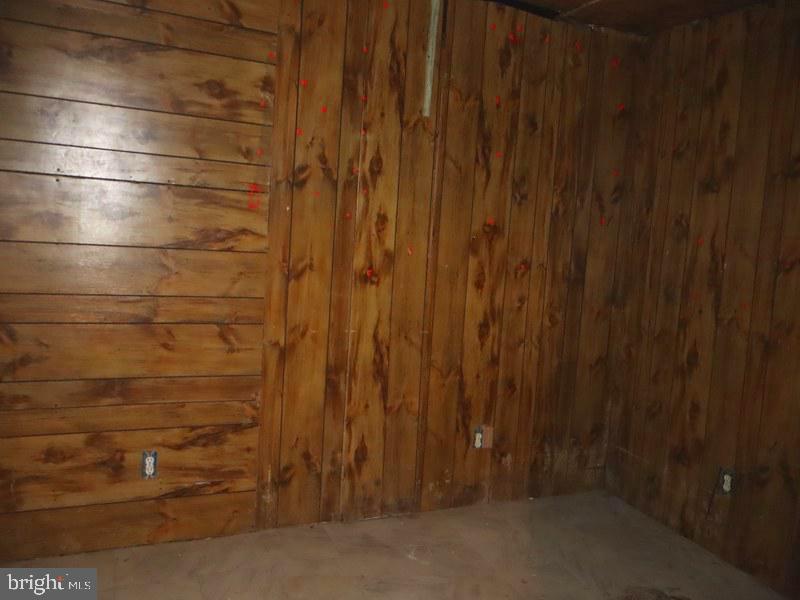 157 Lafayette Ave Property Photo 17