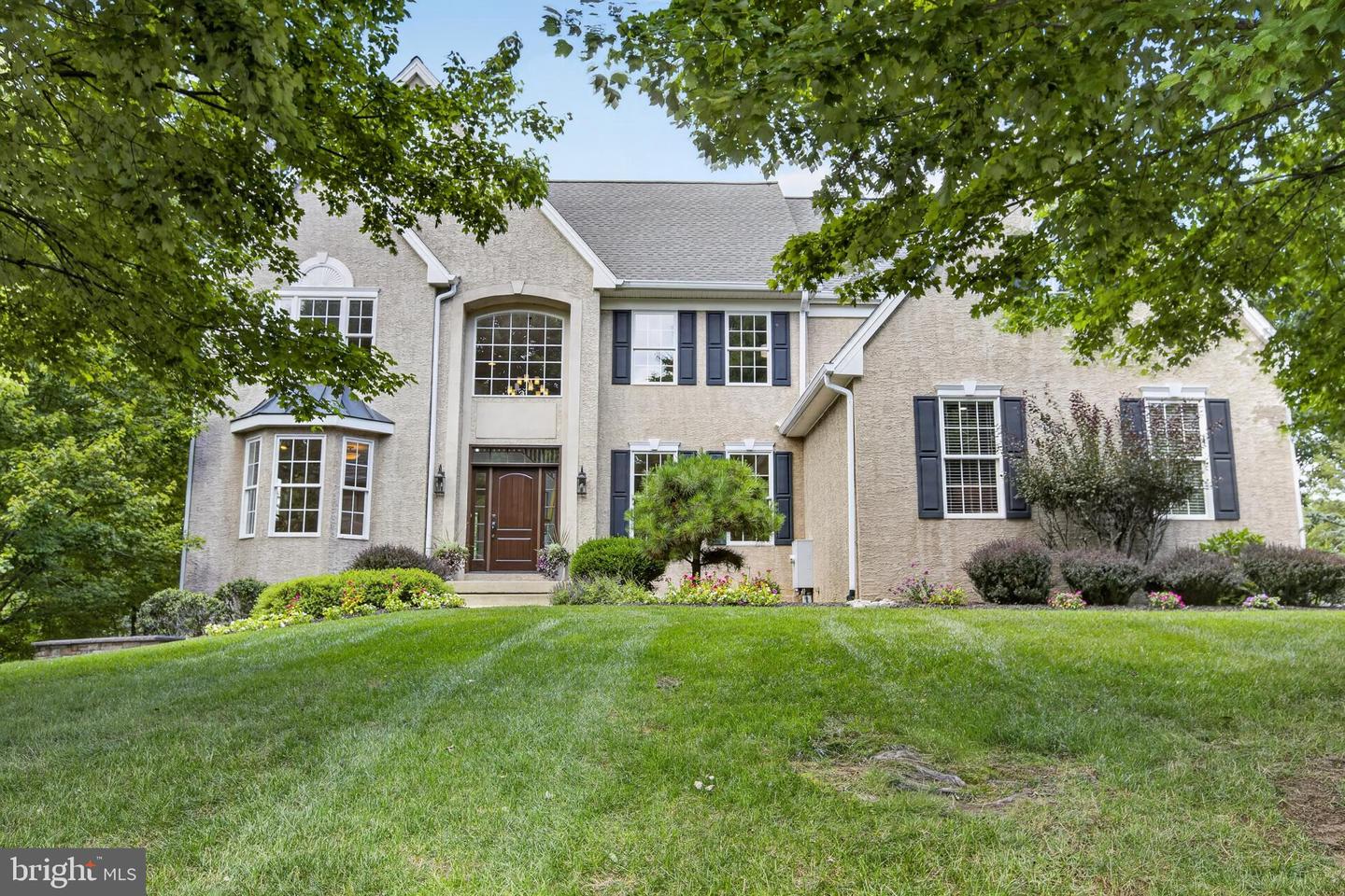 24 CHERRY FARM LN