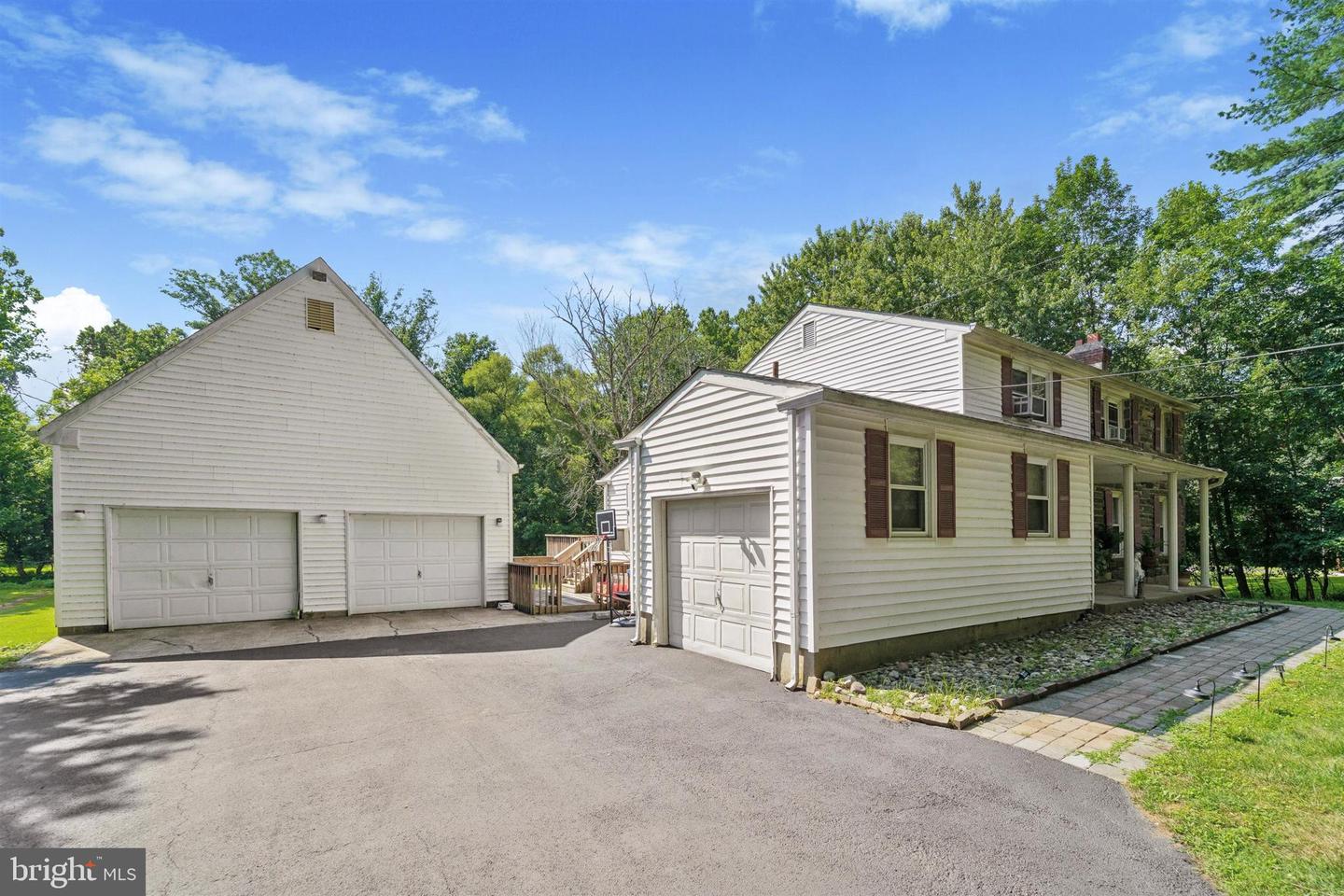 630 Mount Alverno Rd Property Photo 3
