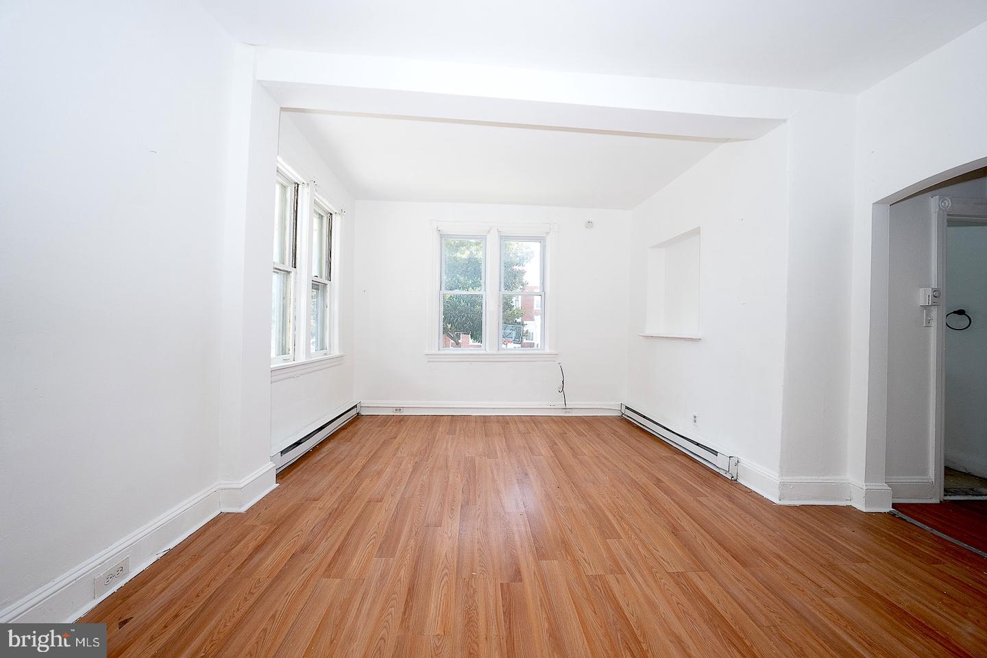 1124 Spring St Property Photo 11
