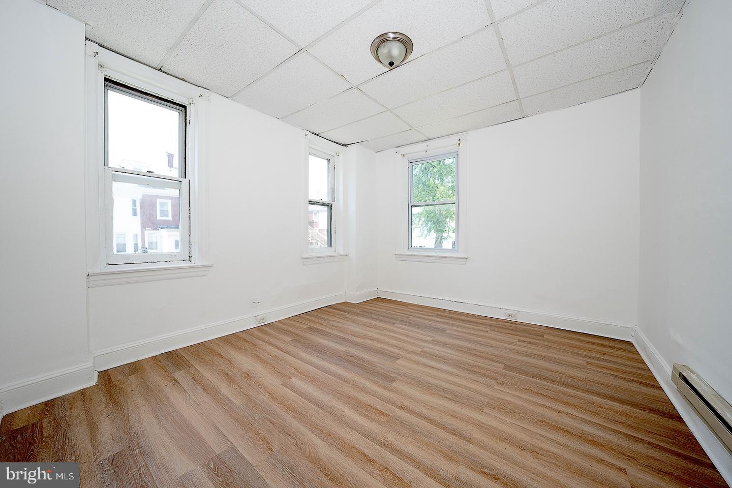 1124 Spring St Property Photo 14