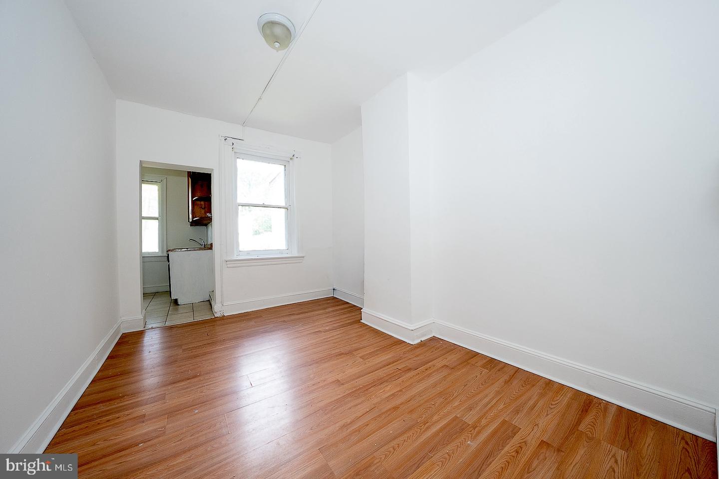 1124 Spring St Property Photo 16