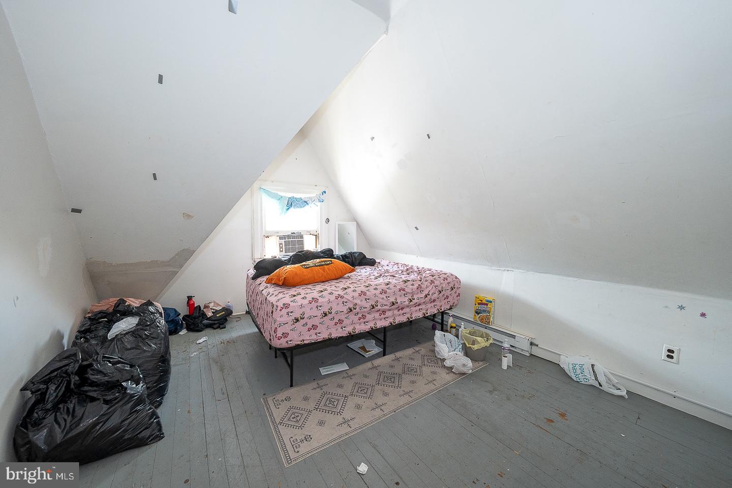 1124 Spring St Property Photo 31