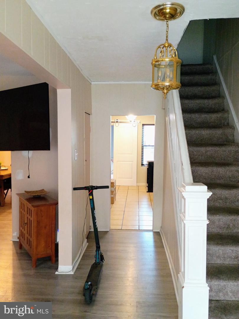 1119 Washington St Property Photo 2