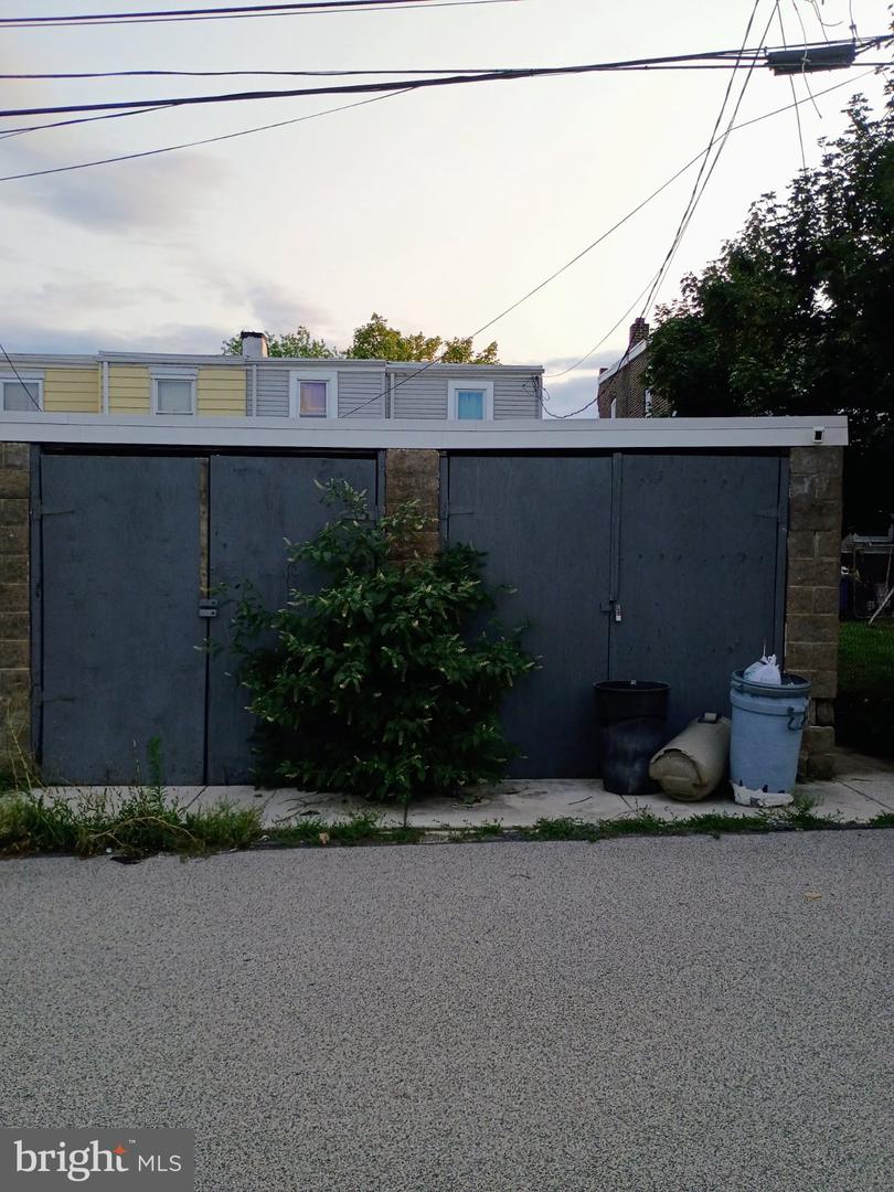 1119 Washington St Property Photo 14
