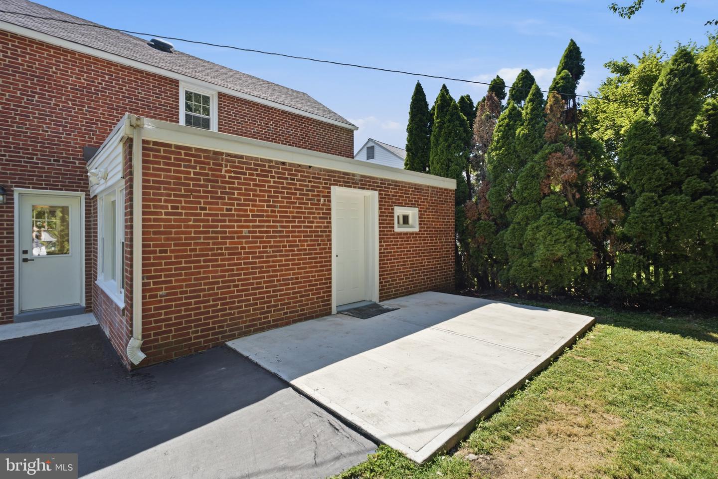 401 Twin Oaks Dr Property Photo 42