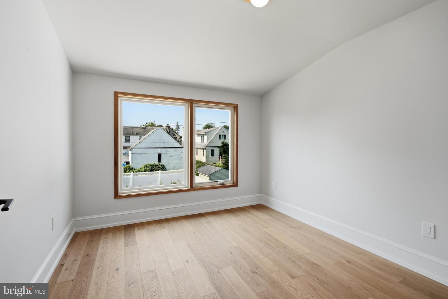 1348 Harrington Rd Property Photo 27