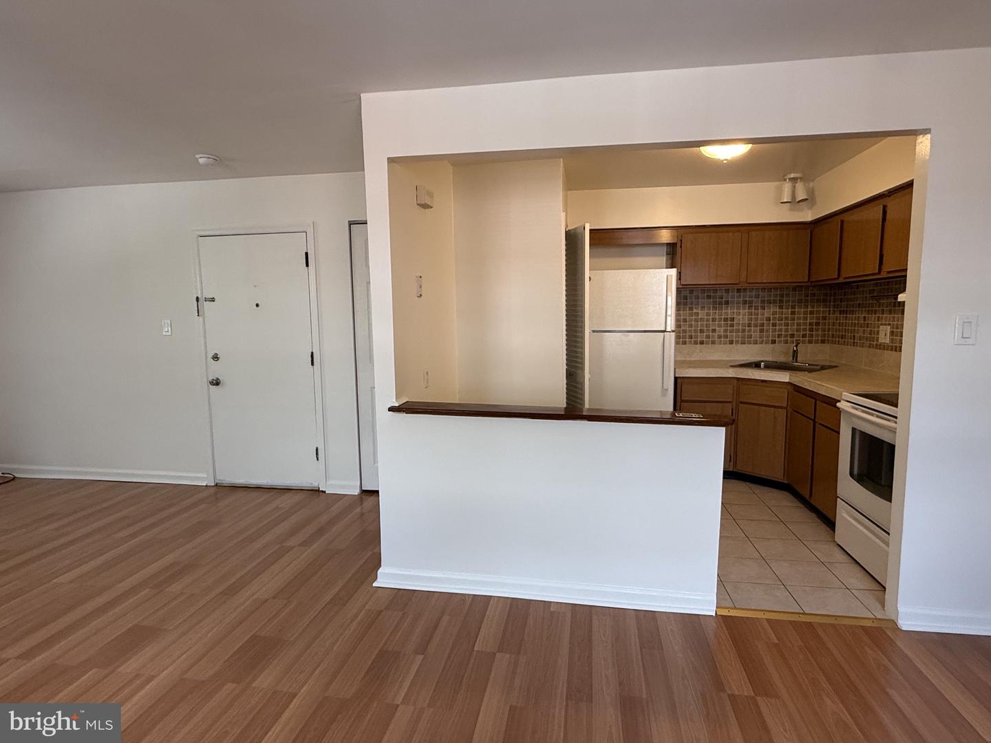 512 Stidman Dr #d-3 Property Photo 4