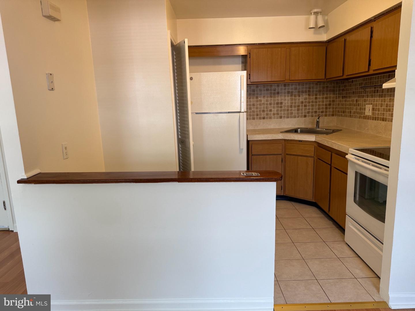 512 Stidman Dr #d-3 Property Photo 5