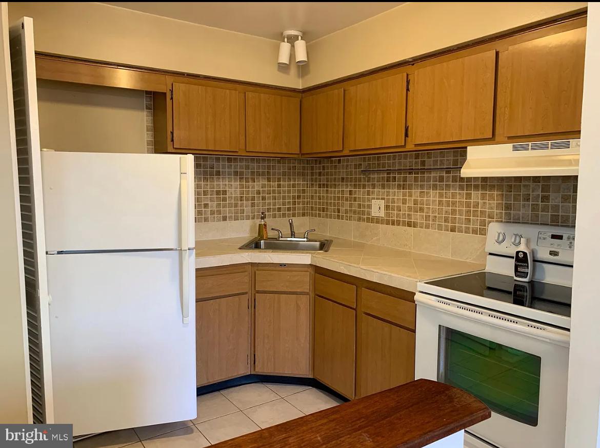 512 Stidman Dr #d-3 Property Photo 6