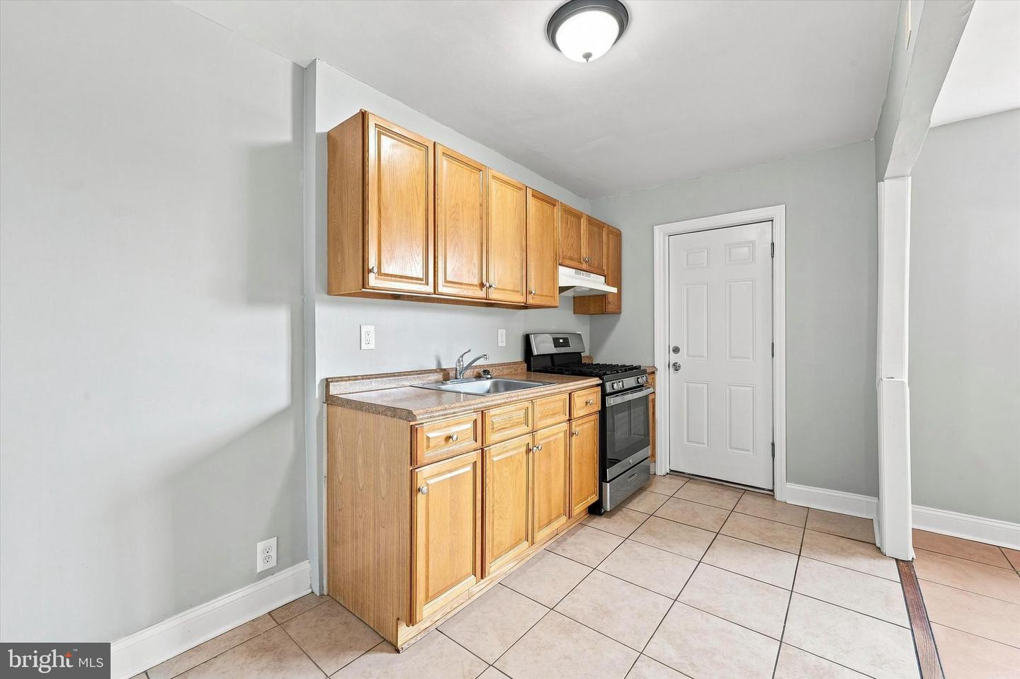 7271 Bradford Rd Property Photo 10