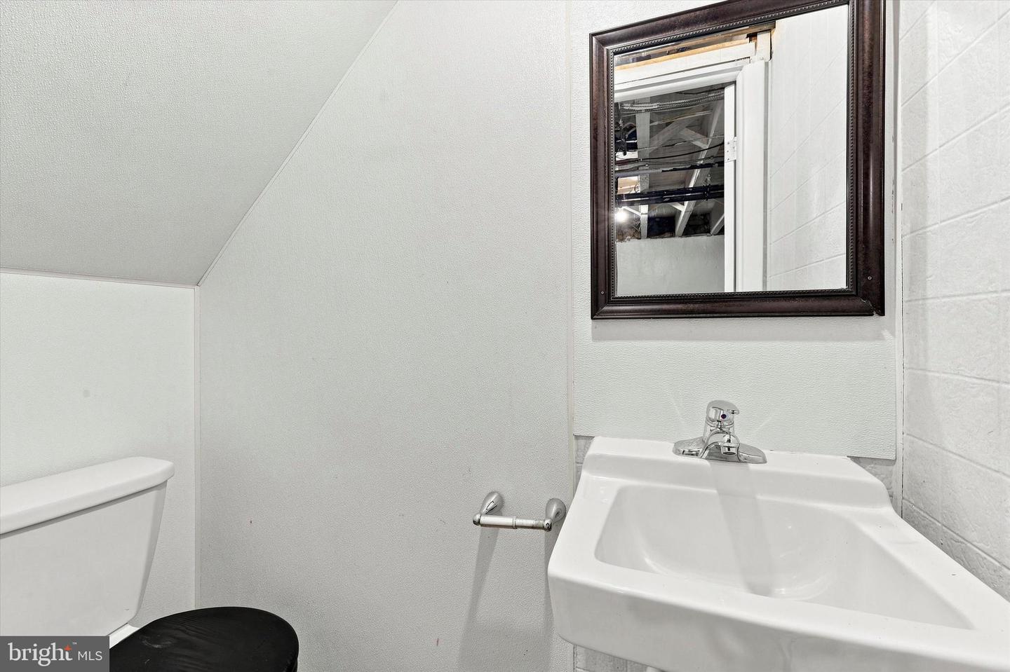7271 Bradford Rd Property Photo 25