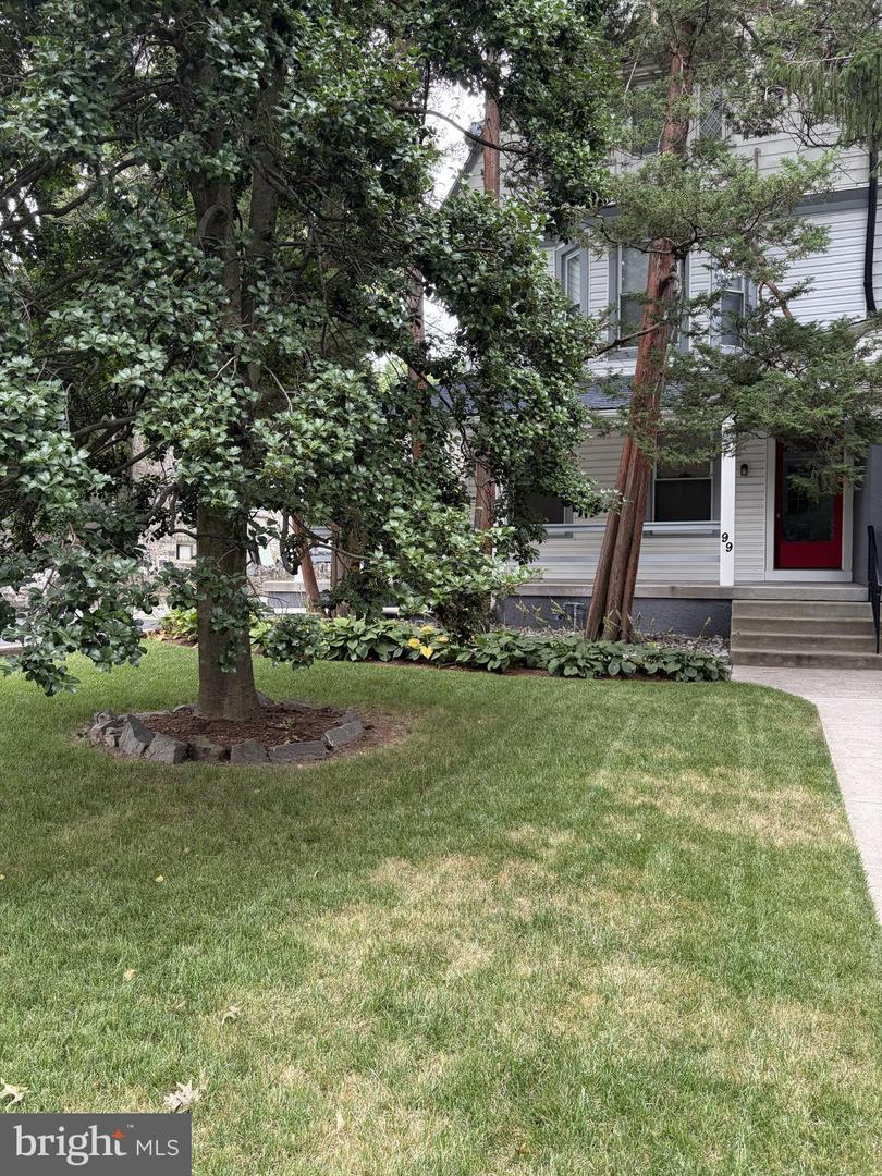99 S Lansdowne Ave #d Property Photo 1