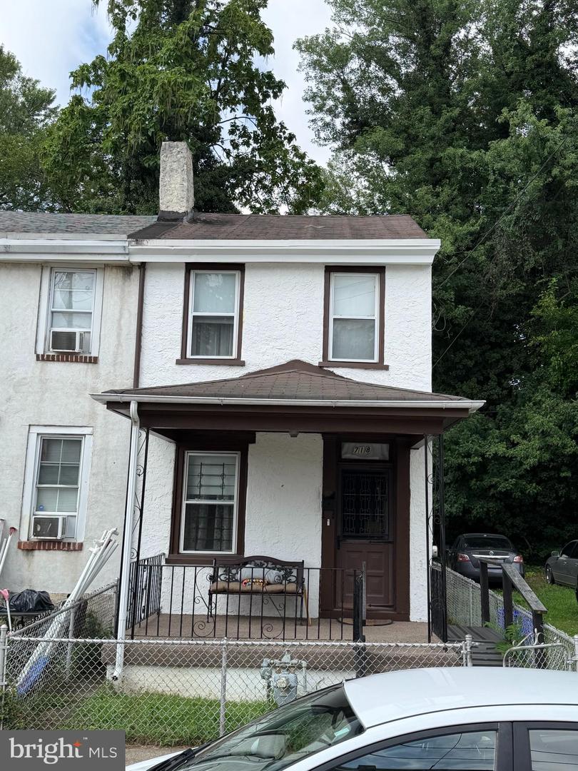 718 Upland St Property Photo 1