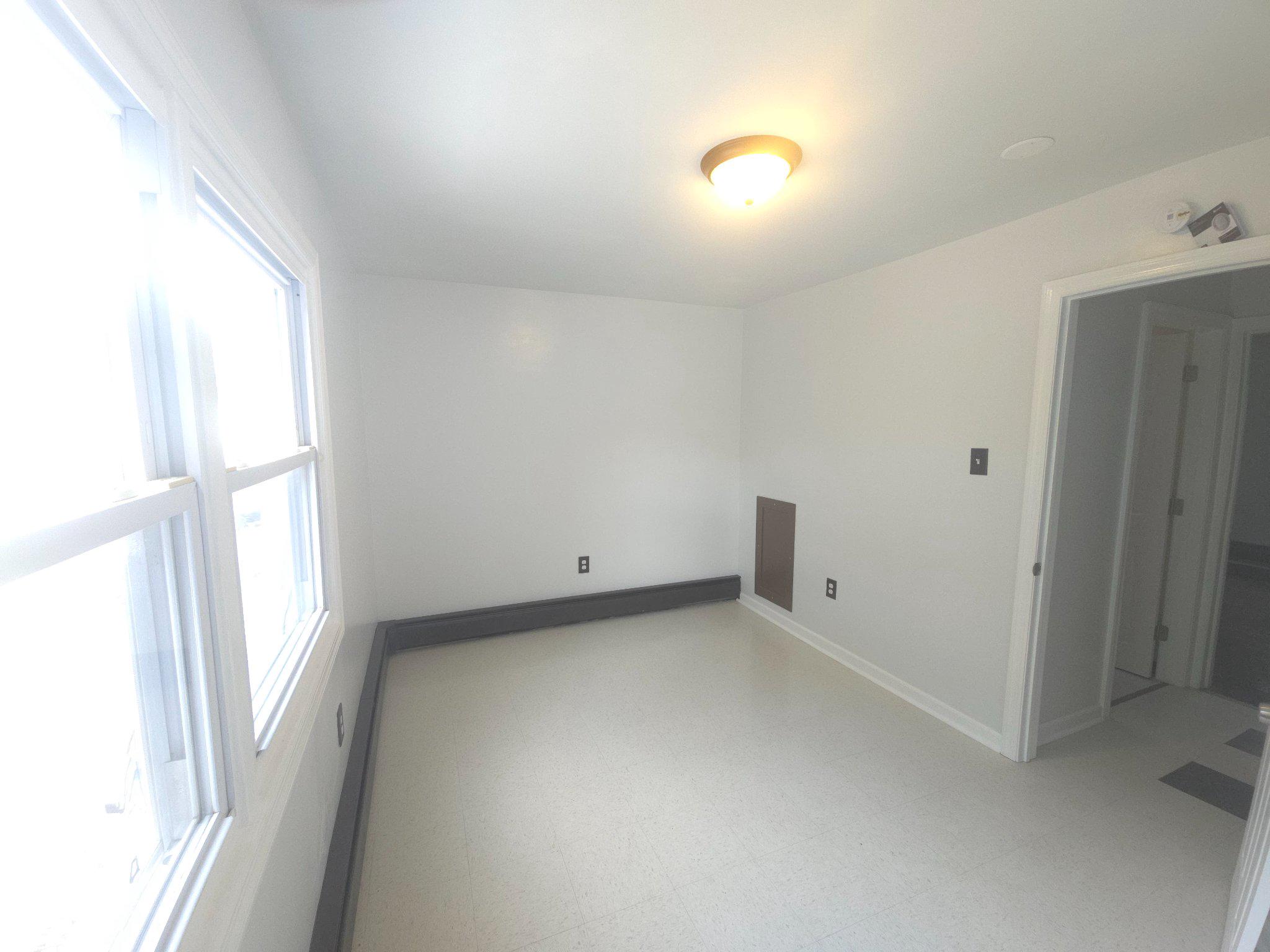428 Croyden Rd Property Photo 13