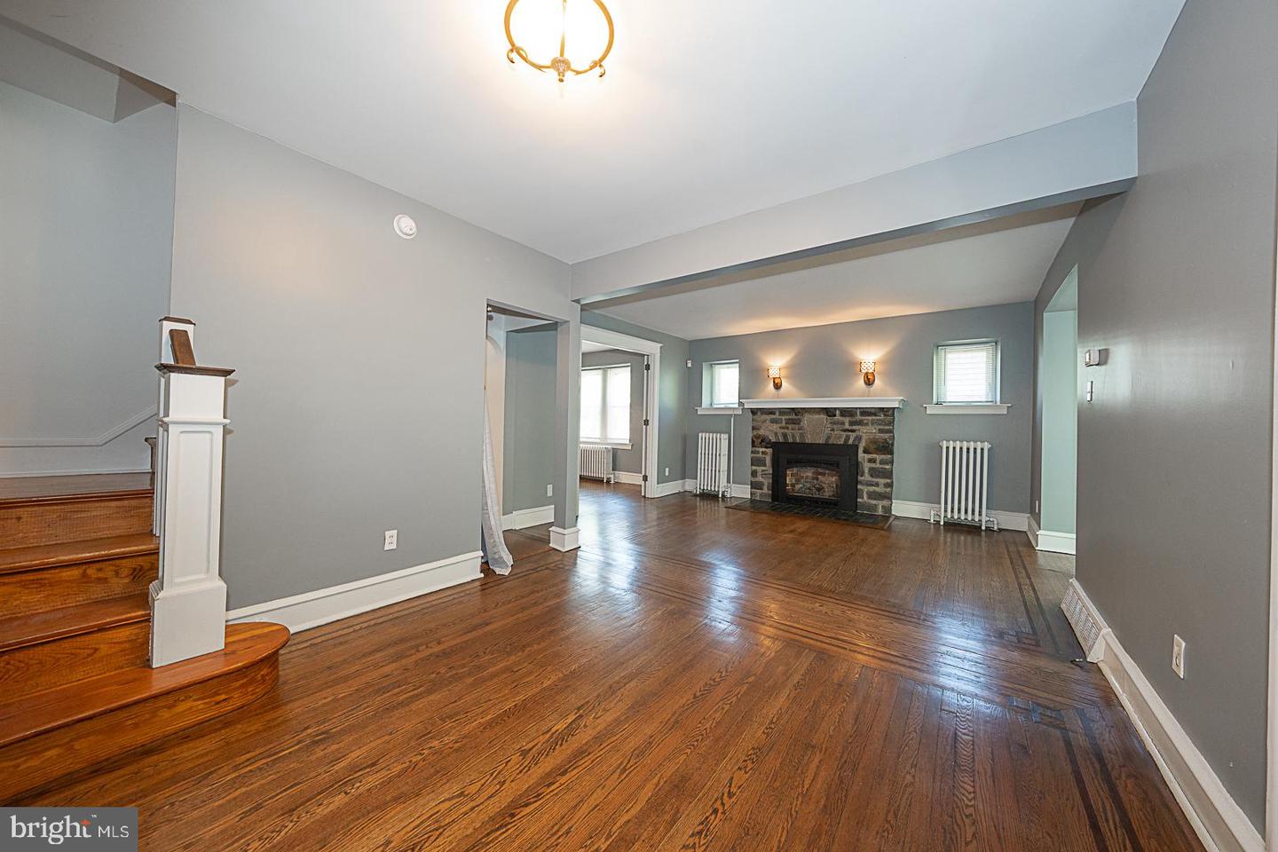 412 W Baltimore Ave Property Photo 2