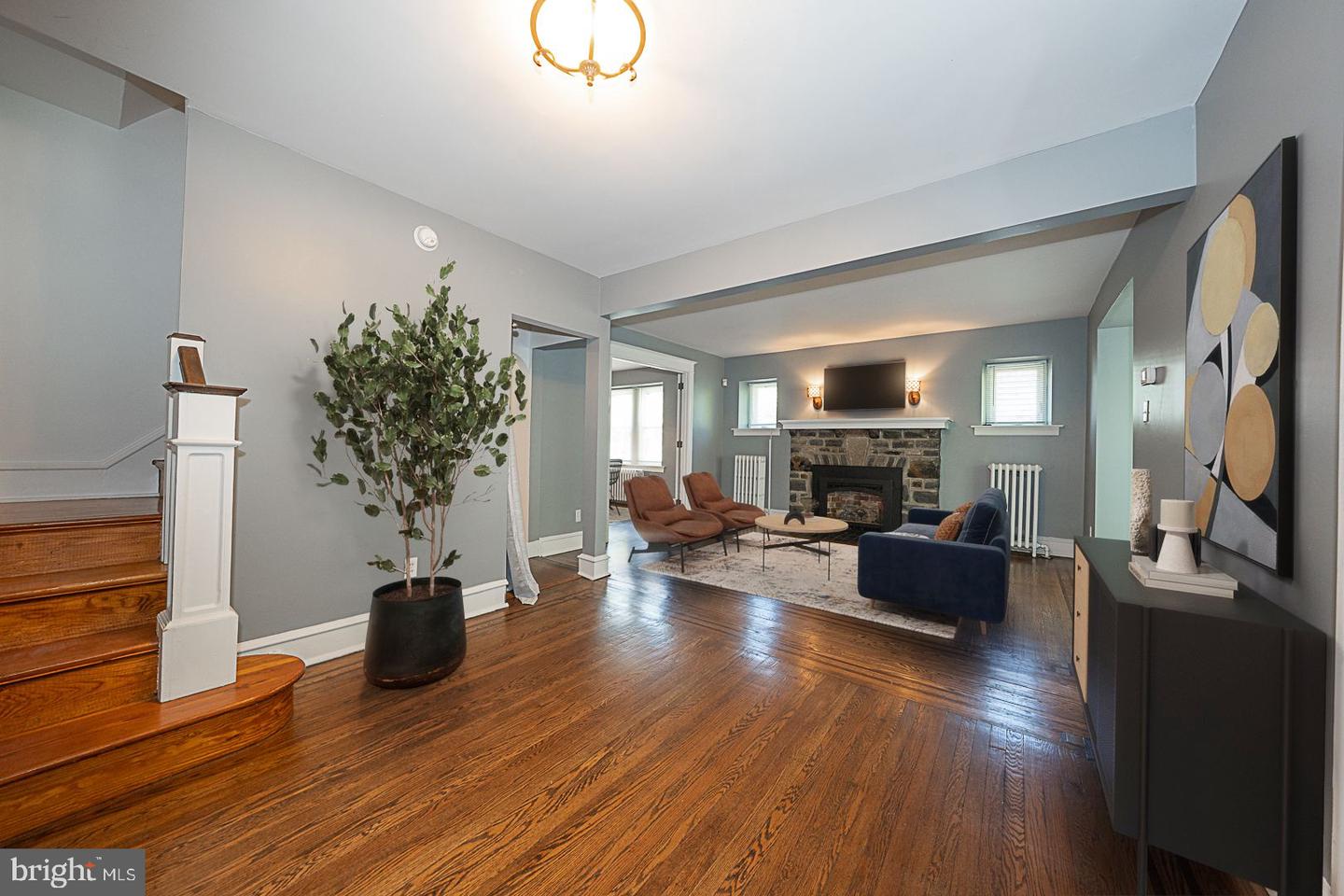 412 W Baltimore Ave Property Photo 2