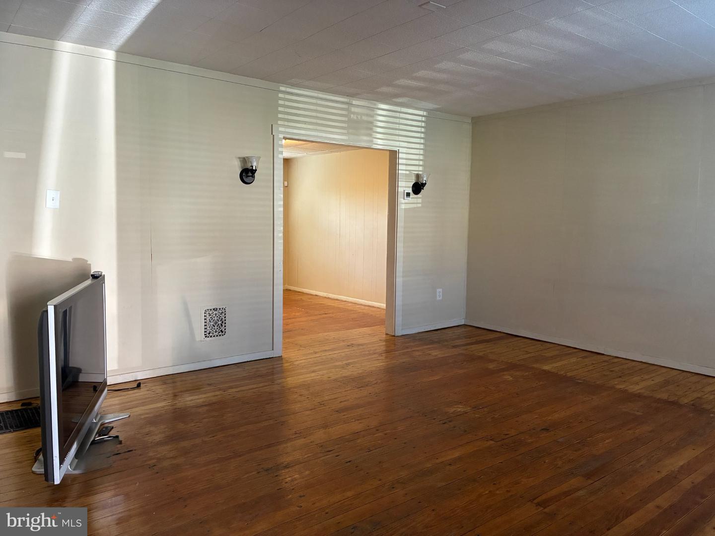 1505 Ridley Ave Property Photo 2