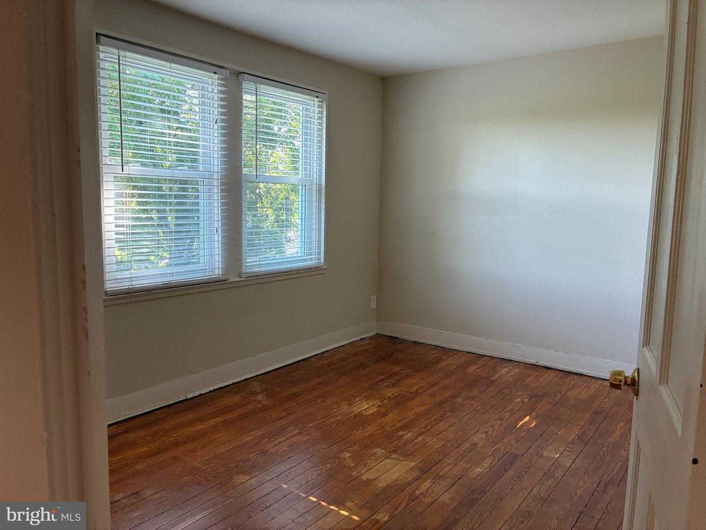 1505 Ridley Ave Property Photo 9