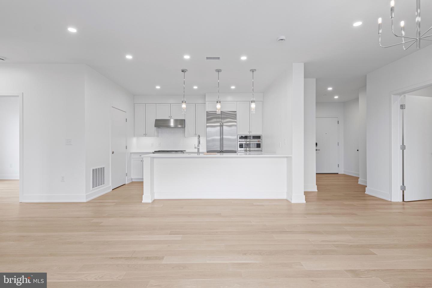 110 Park Ave #370 Property Photo 3