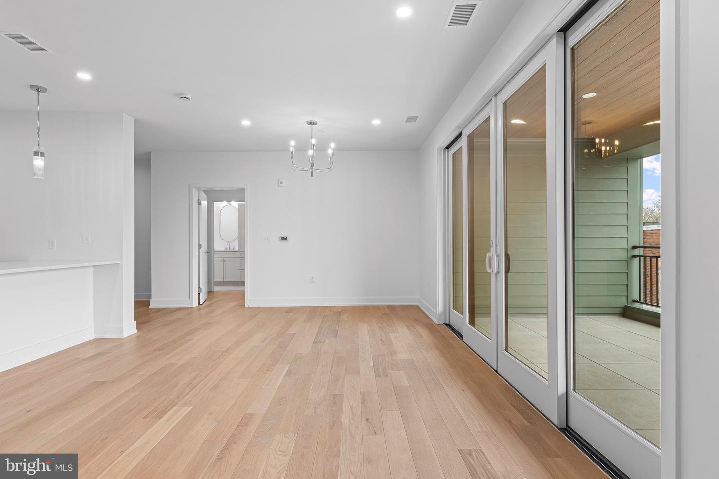 110 Park Ave #370 Property Photo 4