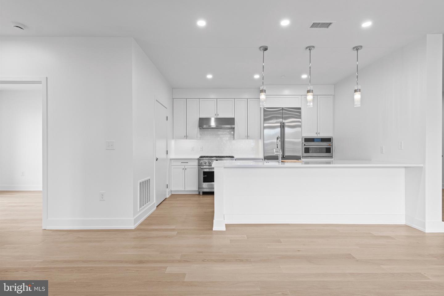 110 Park Ave #370 Property Photo 6