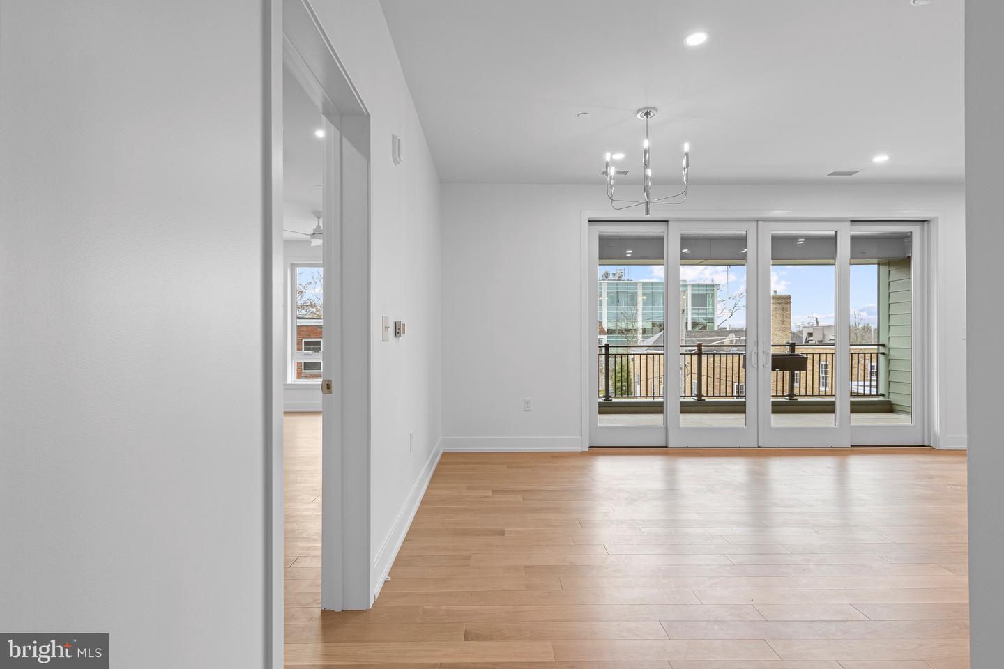 110 Park Ave #370 Property Photo 10