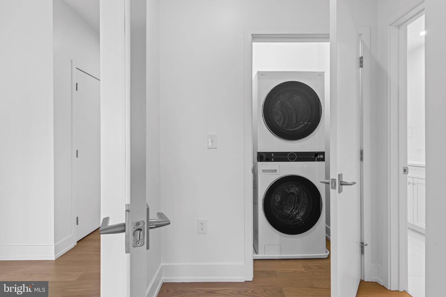 110 Park Ave #370 Property Photo 12