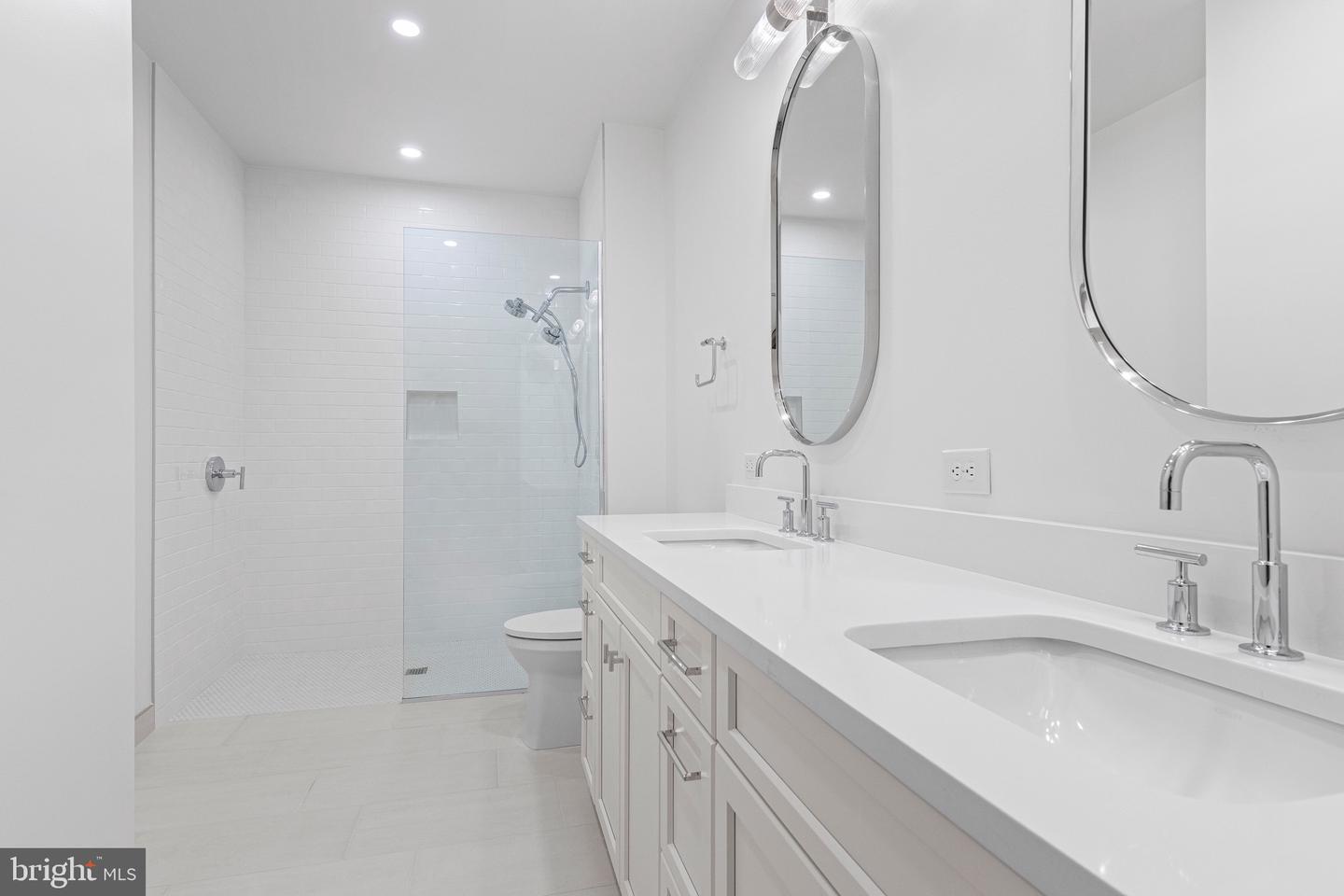 110 Park Ave #370 Property Photo 16