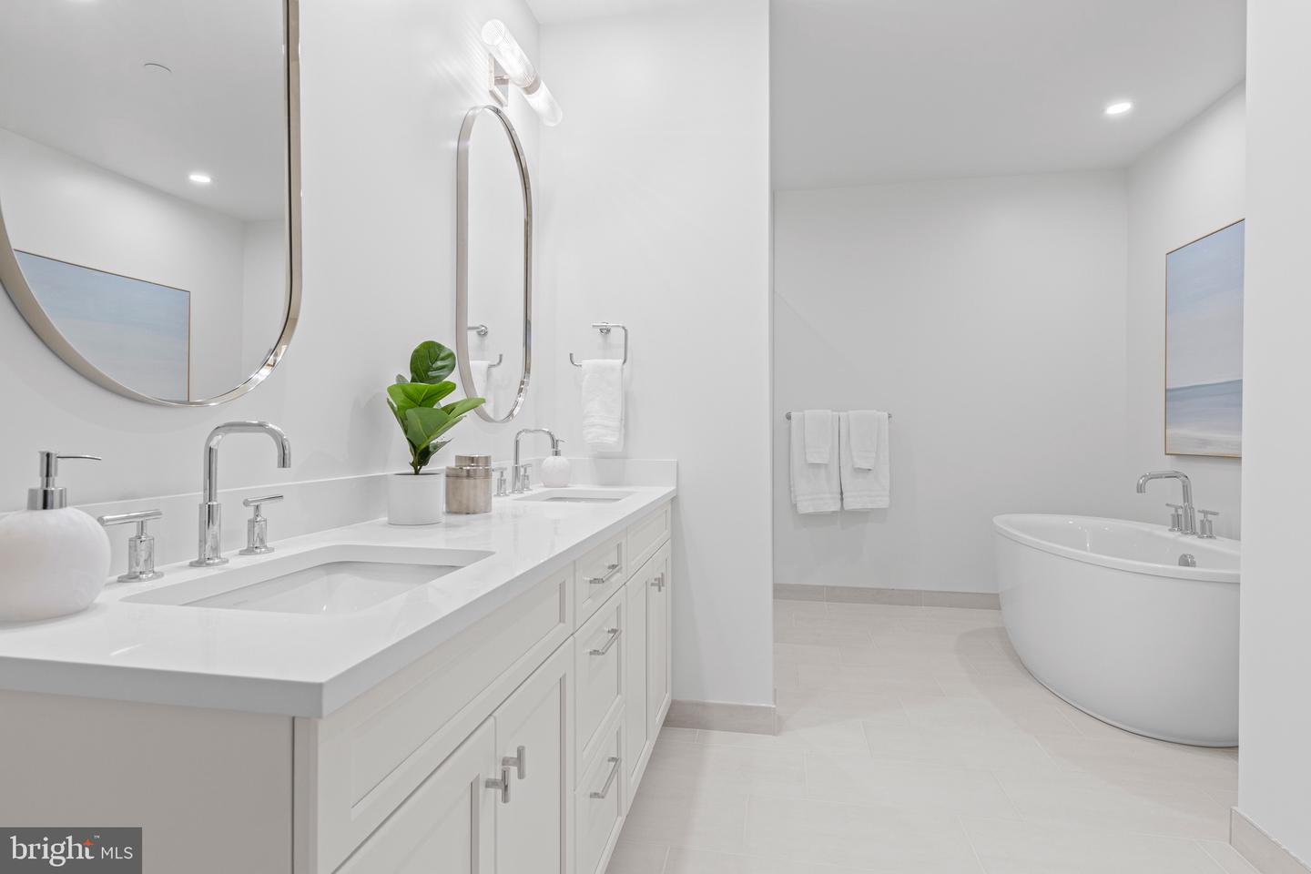 110 Park Ave #370 Property Photo 17