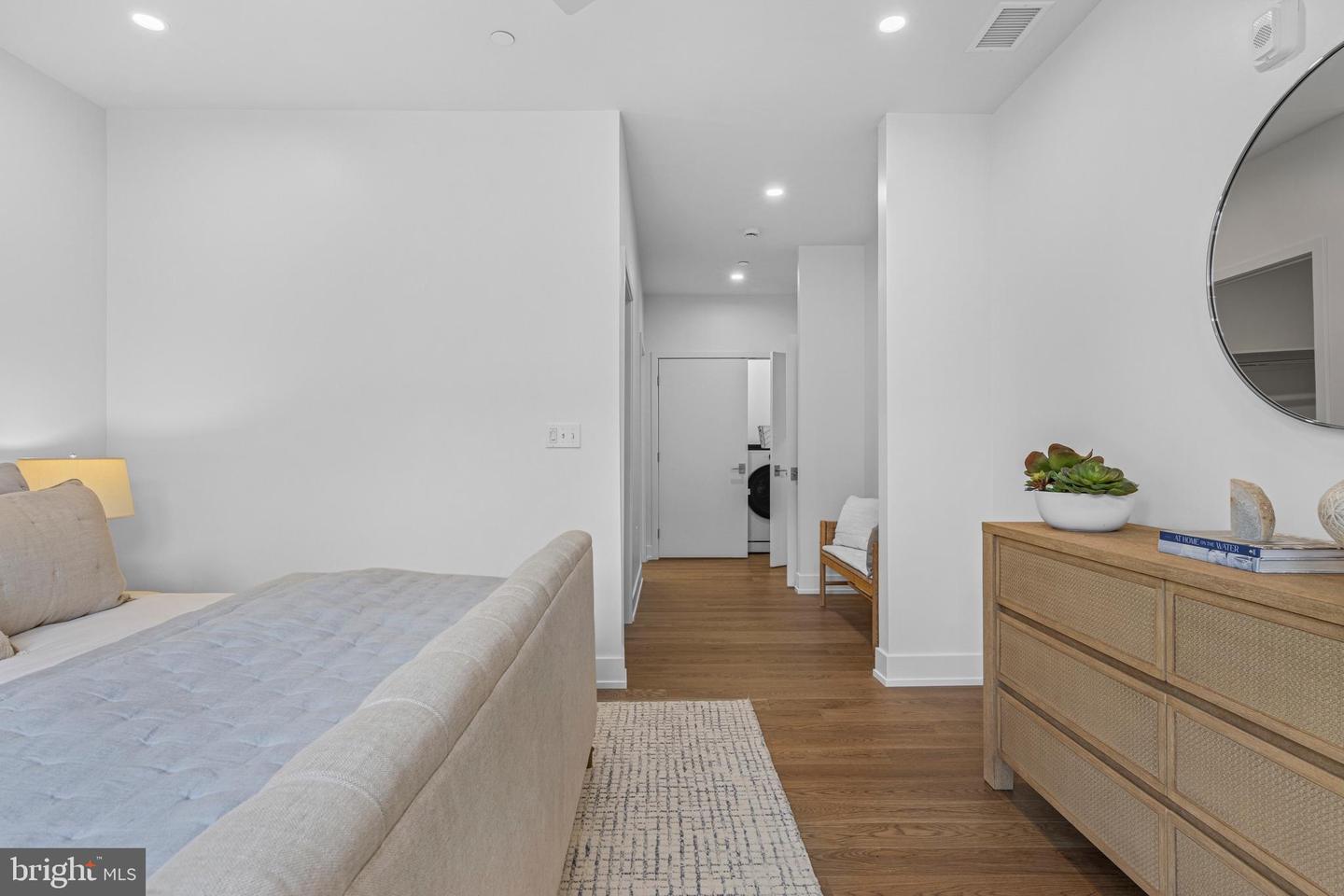 110 Park Ave #250 Property Photo 17