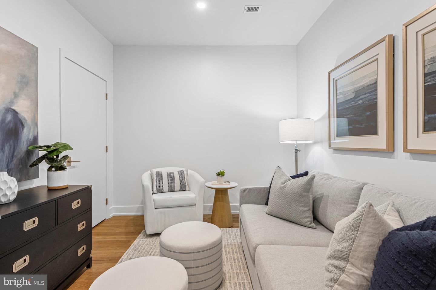 110 Park Ave #250 Property Photo 19