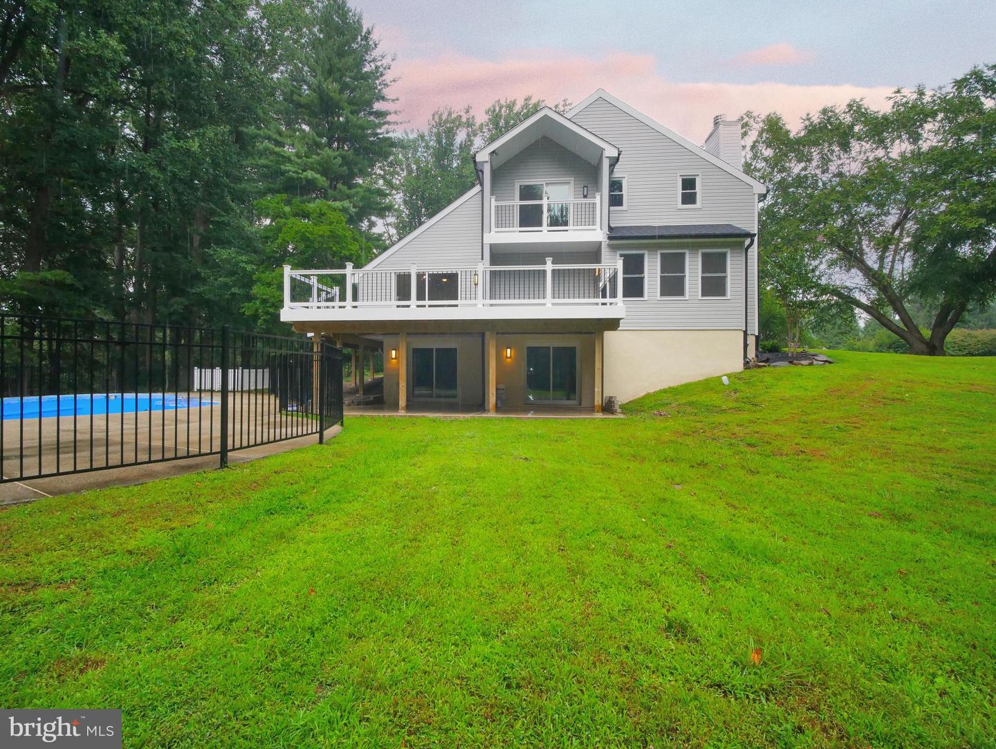 1375 Pond View Ln Property Photo 8