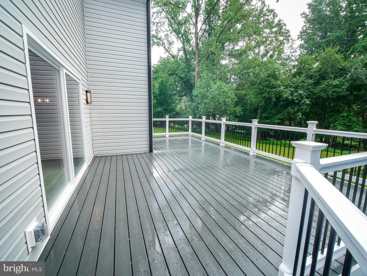 1375 Pond View Ln Property Photo 12