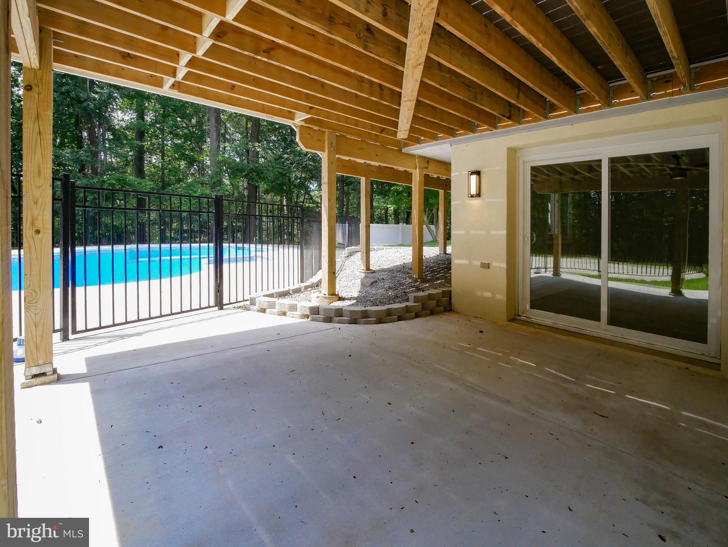 1375 Pond View Ln Property Photo 13
