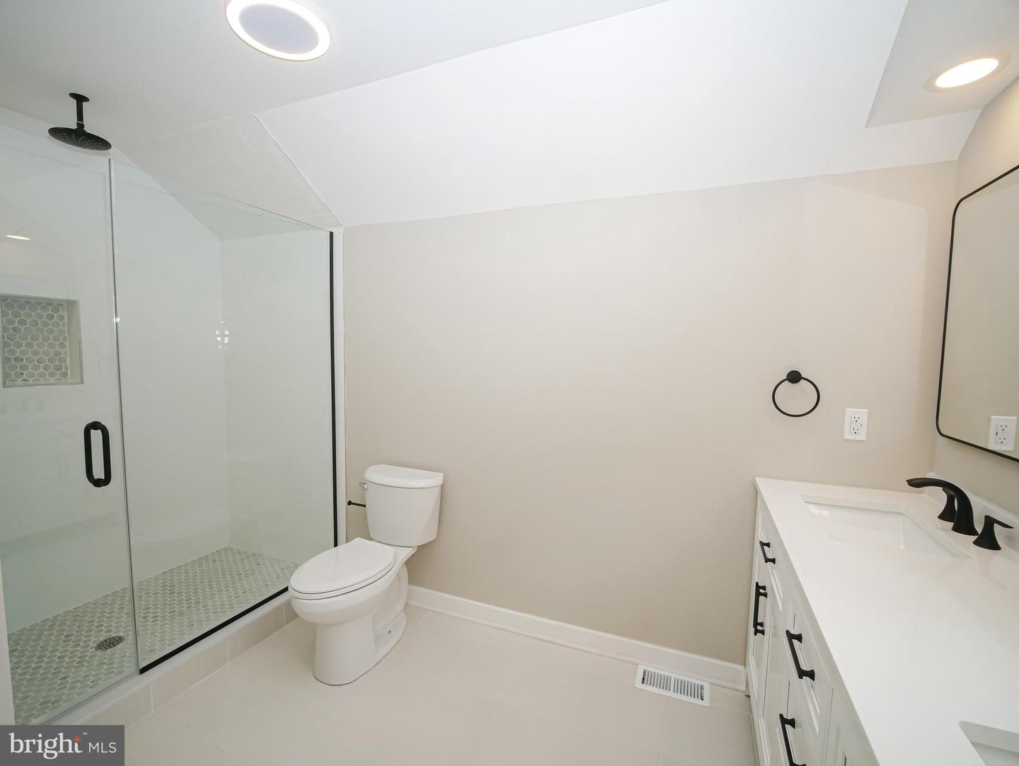 1375 Pond View Ln Property Photo 40