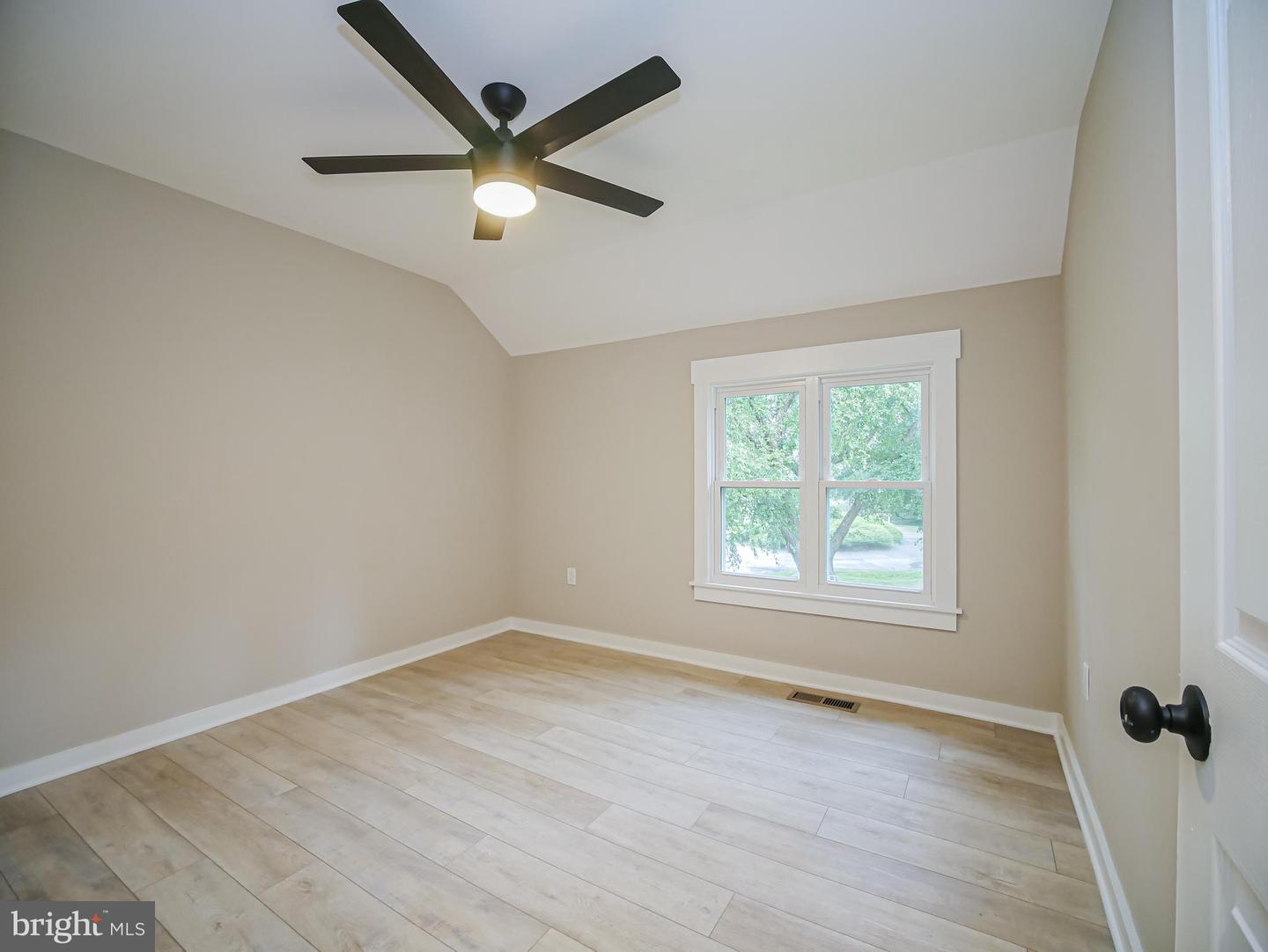 1375 Pond View Ln Property Photo 46