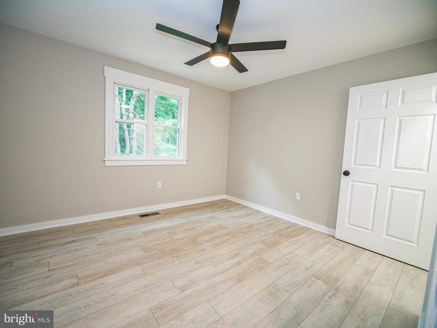 1375 Pond View Ln Property Photo 47