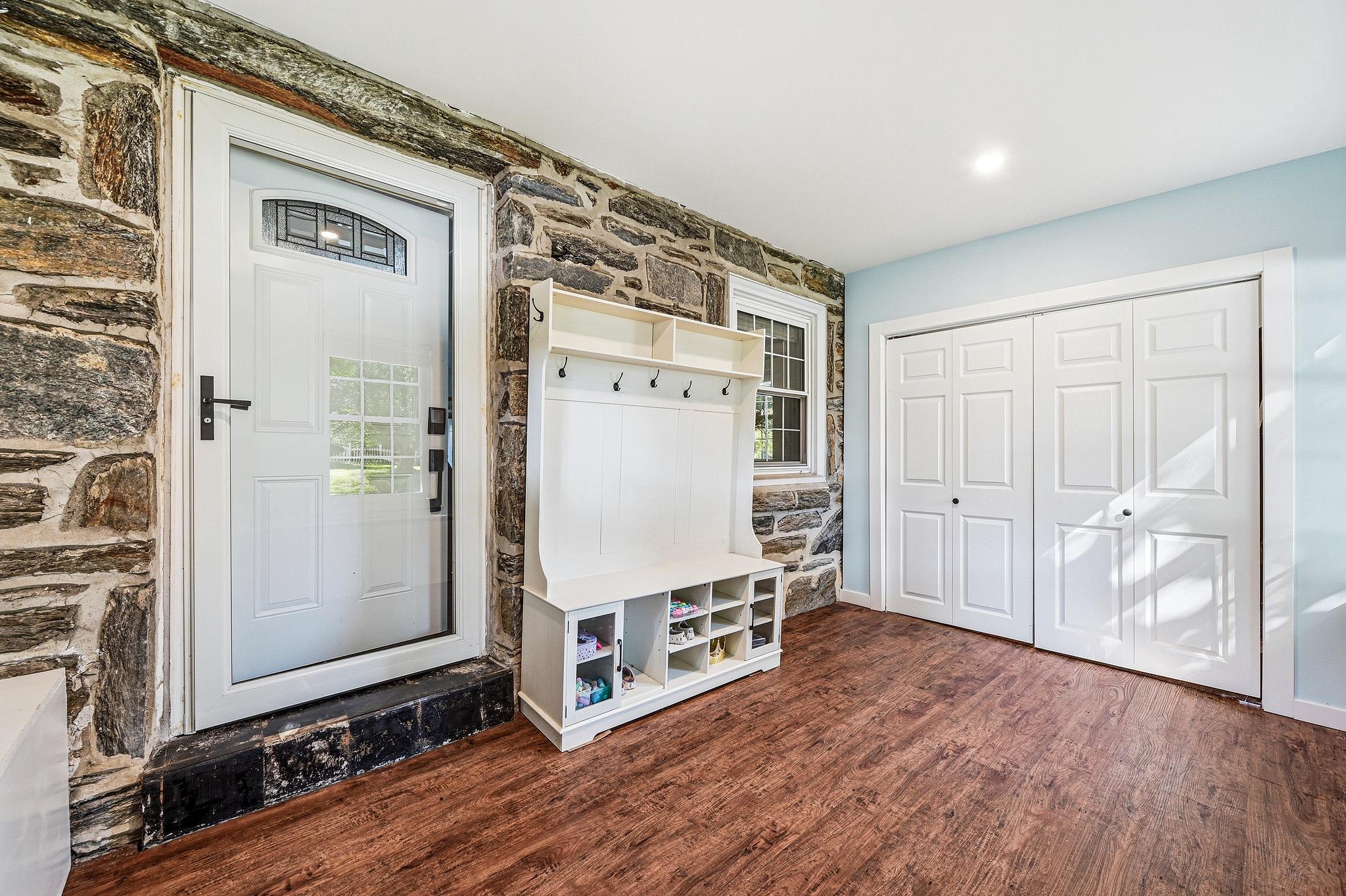 307 Franklin Property Photo 5