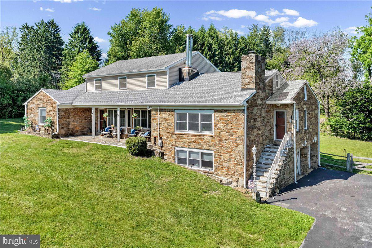 779 Concord Rd Property Photo 1