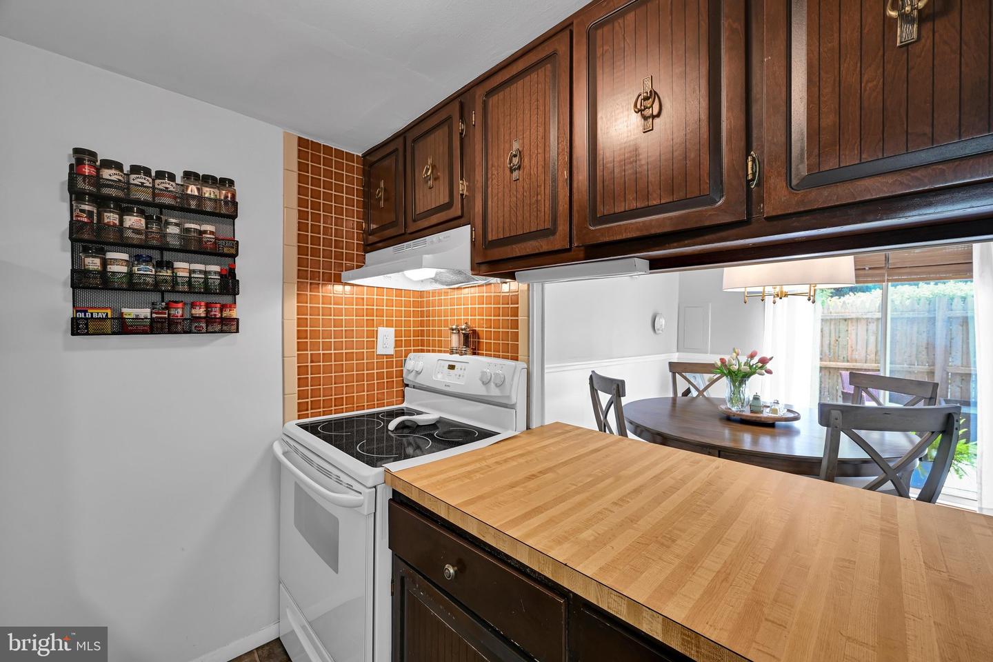 75 Park Vallei Ln Property Photo 18
