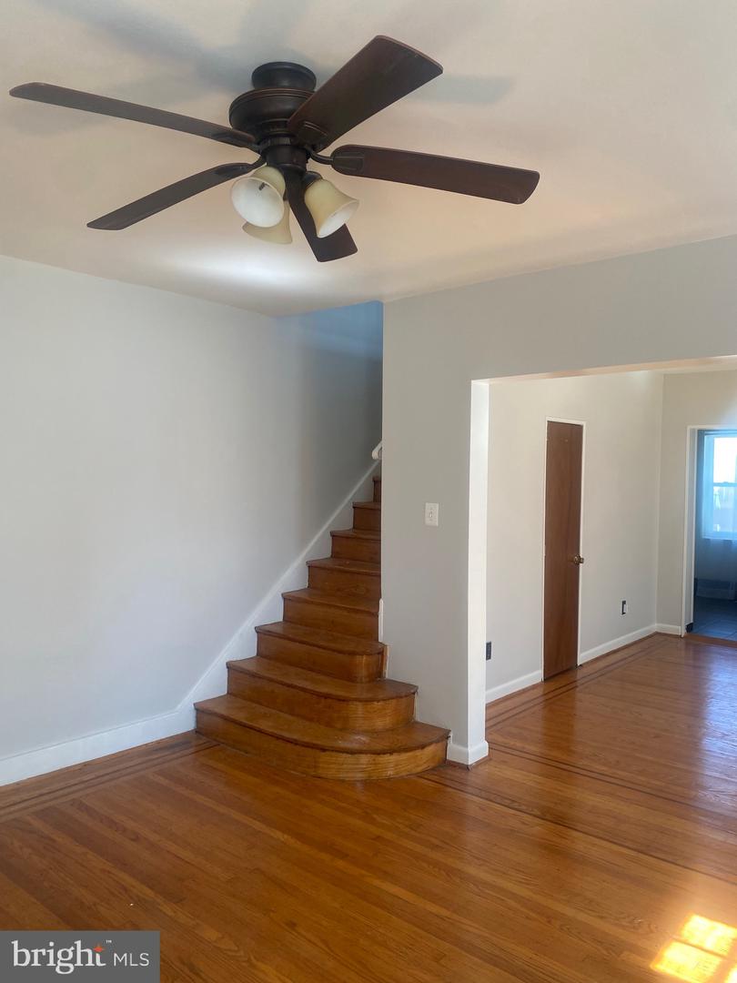 209 N Wycombe Ave Property Photo 9