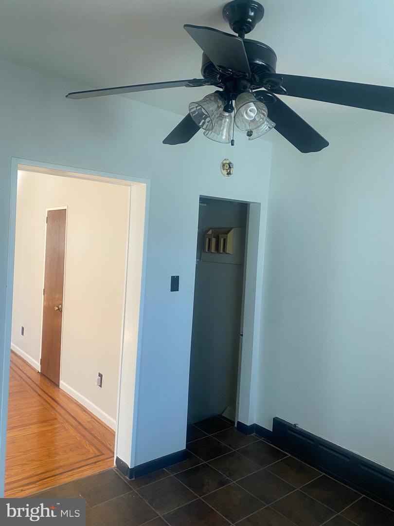 209 N Wycombe Ave Property Photo 18