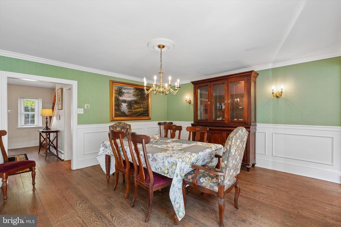 543 Kenwood Rd Property Photo 13